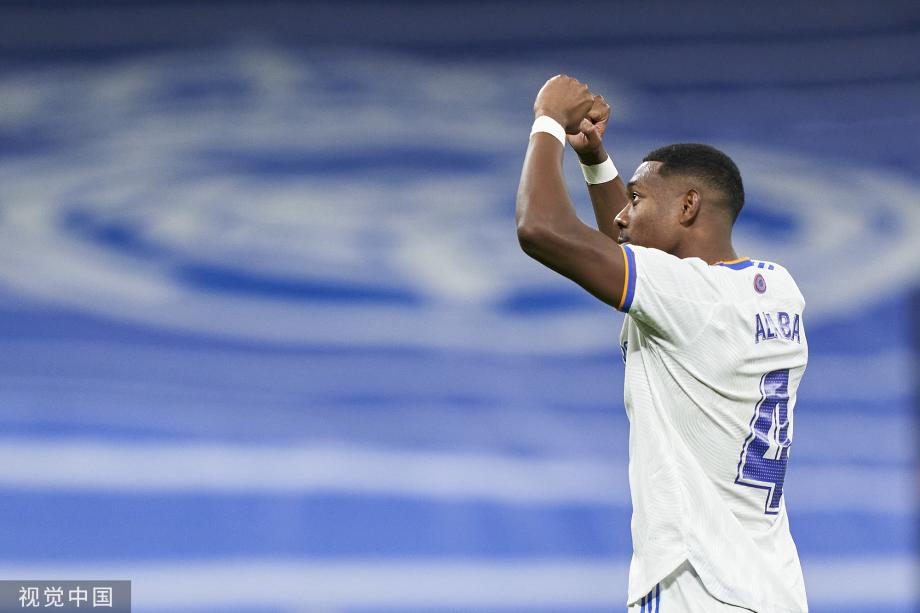 邓加：维尼修斯是足球层面的领袖，而非更衣室领袖（邓加：维尼修斯是场上领袖，但不是更衣室领袖）