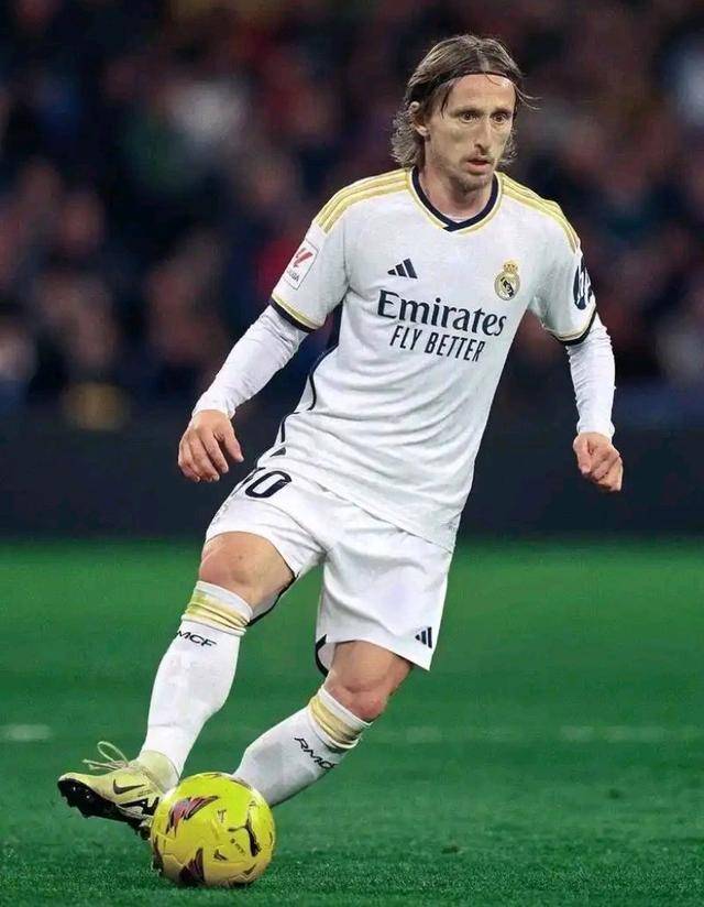 德罗西：热那亚主动向我发出邀约，现在渴望尽快拿到积分（德罗西称热那亚主动邀约，盼尽快拿分）