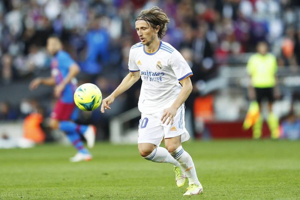 这个动作不吹？全场炸锅（这一动作有多猛？全场瞬间沸腾）