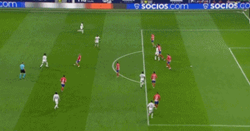 复古？多特球迷提议将球队队徽换回上世纪曾使用过的经典风格（多特球迷建议球队恢复上世纪经典队徽）